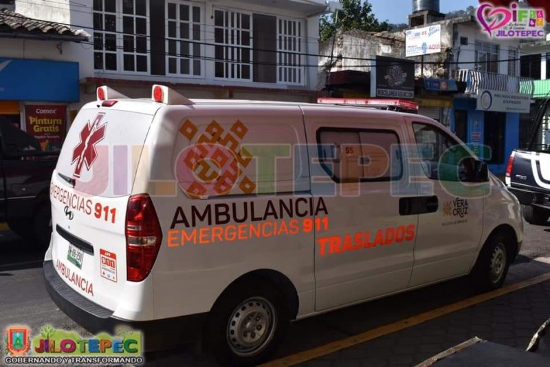Ayuntamiento de Jilotepec recibe ambulancia equipada - El Chiltepín